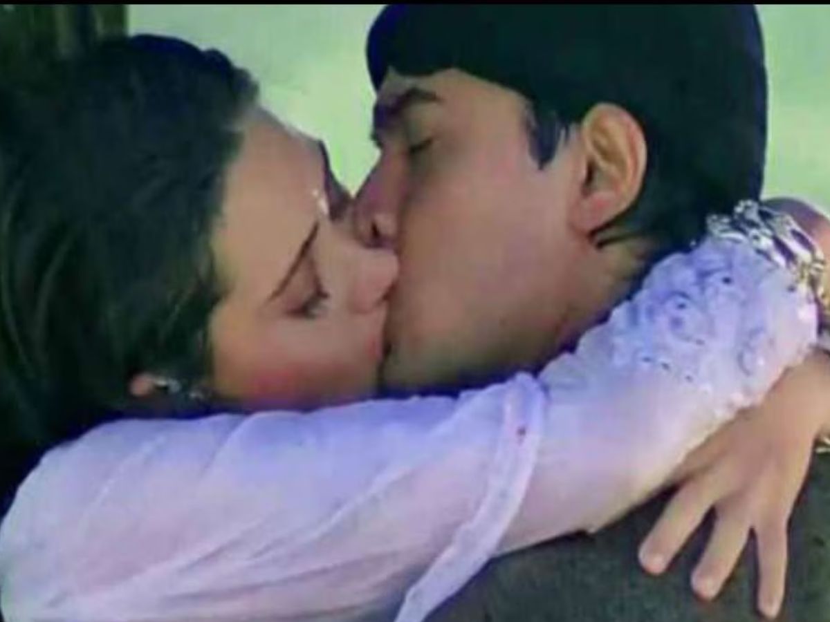 Karisma Kapoor's Condition Worsened While Kissing Aamir Khan In 'Raja Hindustani'