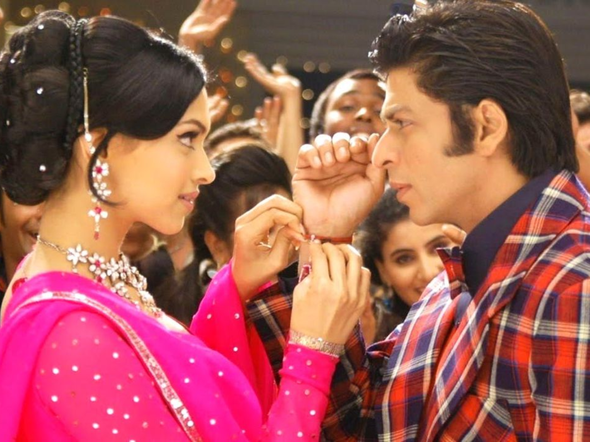 Deepika Padukone Worked For Free In Her Debut Film Om Shanti Om - Photo Gallery