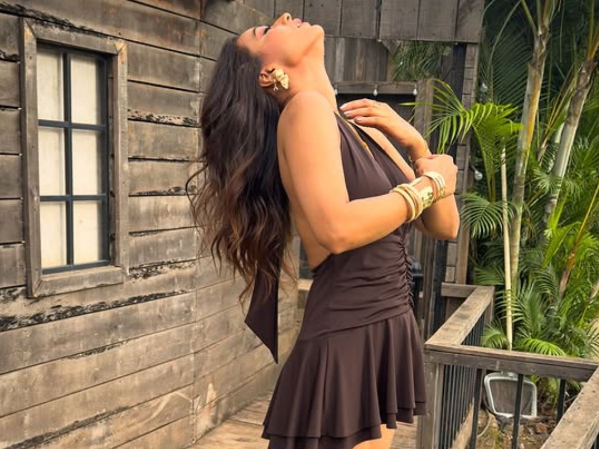 Nia Sharma gave a killer pose - Photo Gallery
