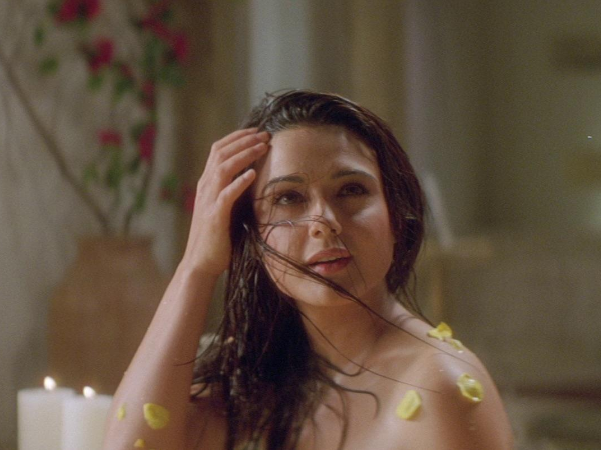Preity Zinta Bathroom Video Was Leaked - Photo Gallery