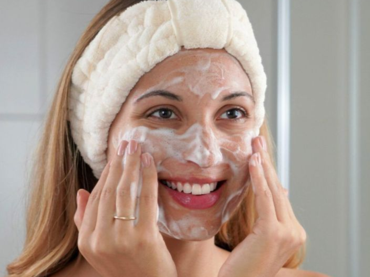 इन कुछ तरीकों से जानें स्किनकेयर के Myths,कितनी है सच्चाई और कितना  है झूठ - Photo Gallery