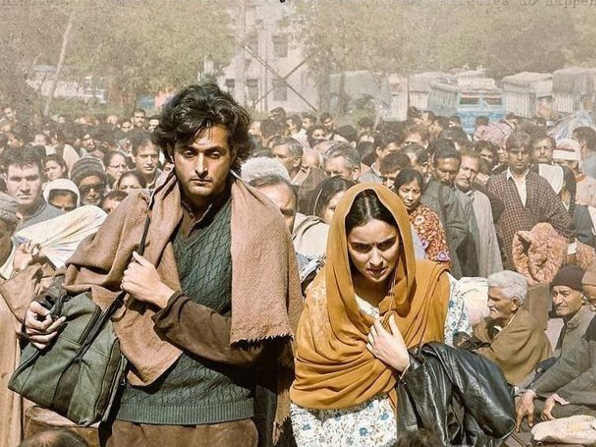 Article 370: ऐसी बॉलीवुड फिल्में जिसमें दिखाया है kashmir का सच्च, देख आपकी भी रूह उठेगी कांप और रह जायेंगे दंग - Photo Gallery