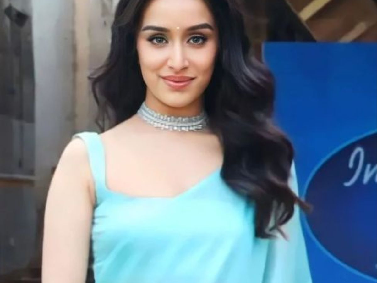 साड़ी पहनकर दिखना हैं Bollywood Actress जितना खूबसूरत, तो लें Janhvi Kapoor से लेकर Shraddha Kapoor तक से टिप्स