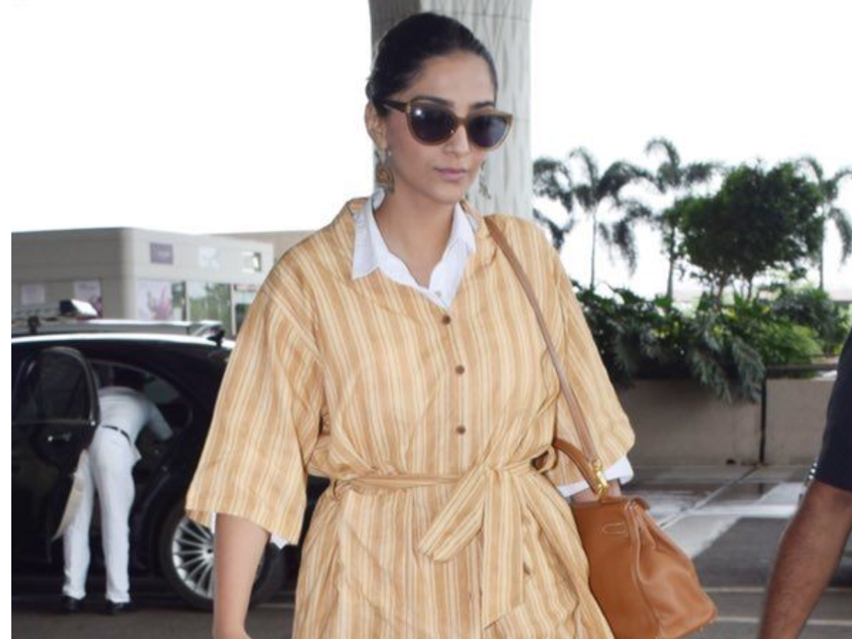 क्या आप भी हैं Celebrity के  Airport Fashion Style से ओब्सेस्टसे ,तो आप भी कर सकते हैं यह ट्रेंडी लुक - Photo Gallery