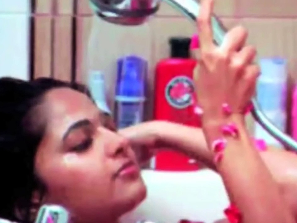 South Actress Anushka Shetty Mms Was Leaked - Photo Gallery