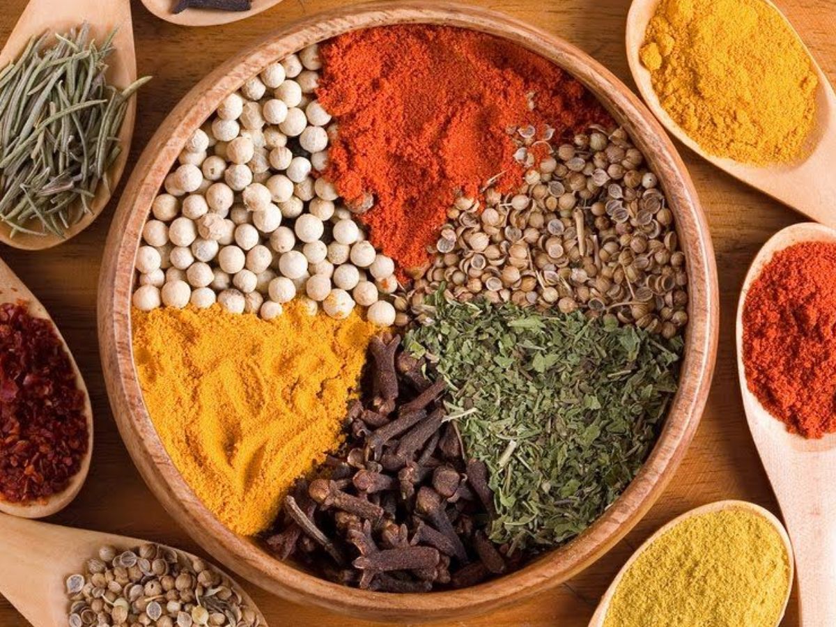 ये खाने की चीजे बना सकती हैं आपकी सांसों को बदबूदार और कर सकती हैं आपकी पर्सनालिटी को फीका - Photo Gallery