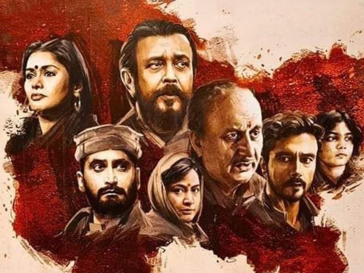 Article 370: ऐसी बॉलीवुड फिल्में जिसमें दिखाया है kashmir का सच्च, देख आपकी भी रूह उठेगी कांप और रह जायेंगे दंग - Photo Gallery