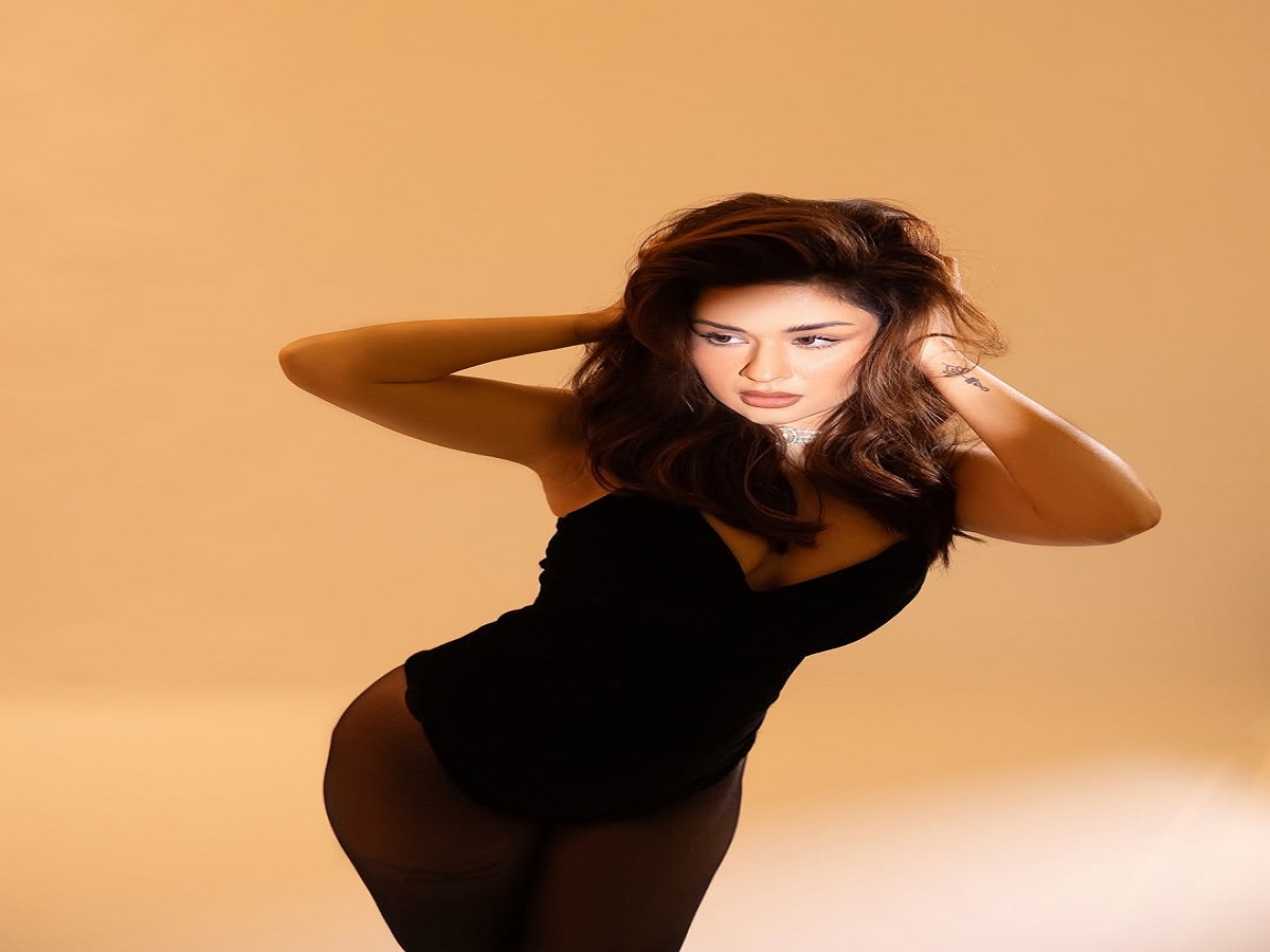 Avneet Kaur की इन इंस्टाग्राम पोस्ट ने इंटरनेट पर मचाया दिया था धमाल, सेक्सी और बोल्ड अदाओं के दीवाने हो गए थे लोग - Photo Gallery