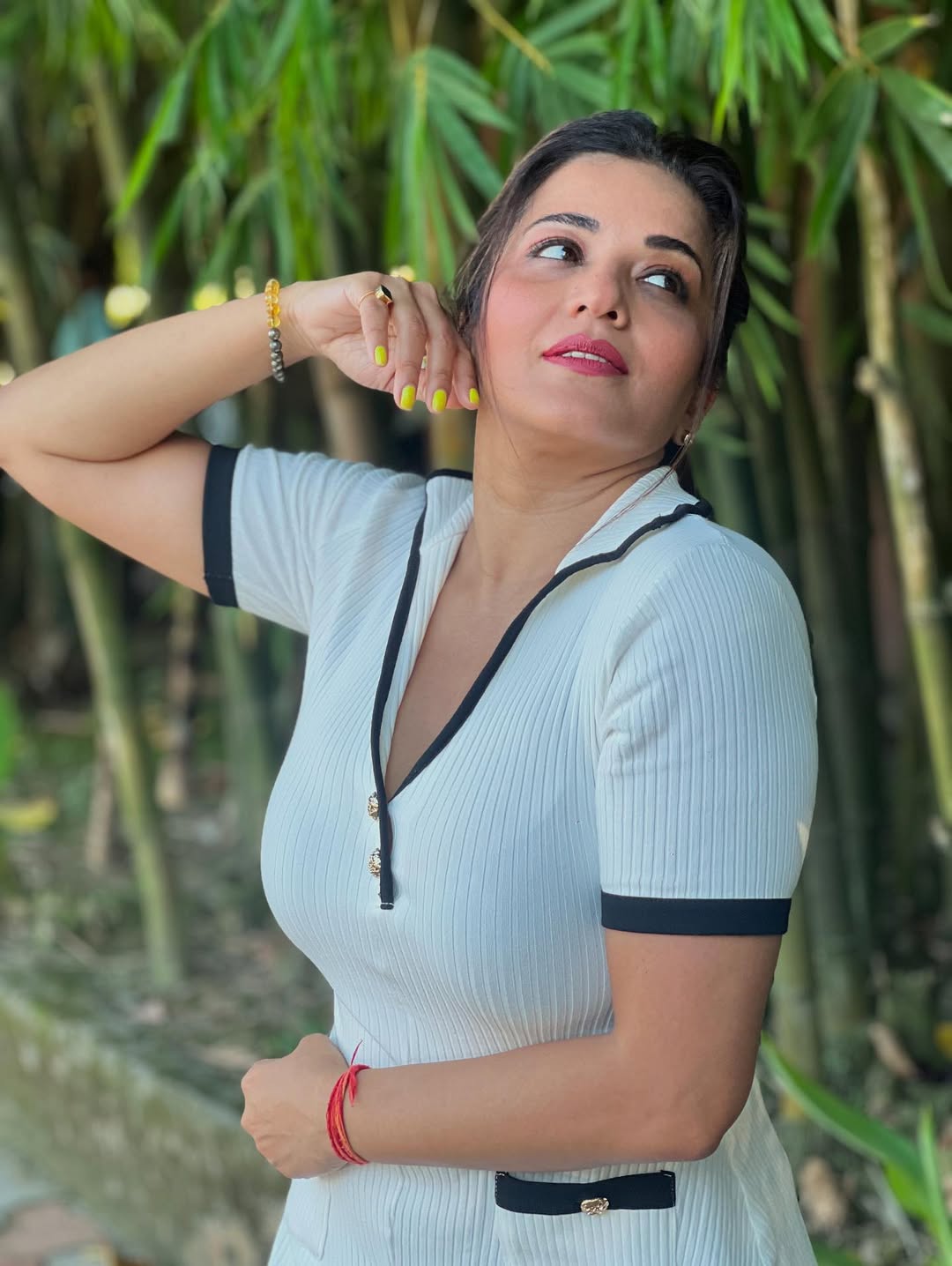 bhojpuris-actress-monalisa-got-a-sexy-photoshoot-done-wearing-a-very-short-dress-posed-in-front-of-the-camera-in-a-bold-style Monalisa Latest Instagram Photos