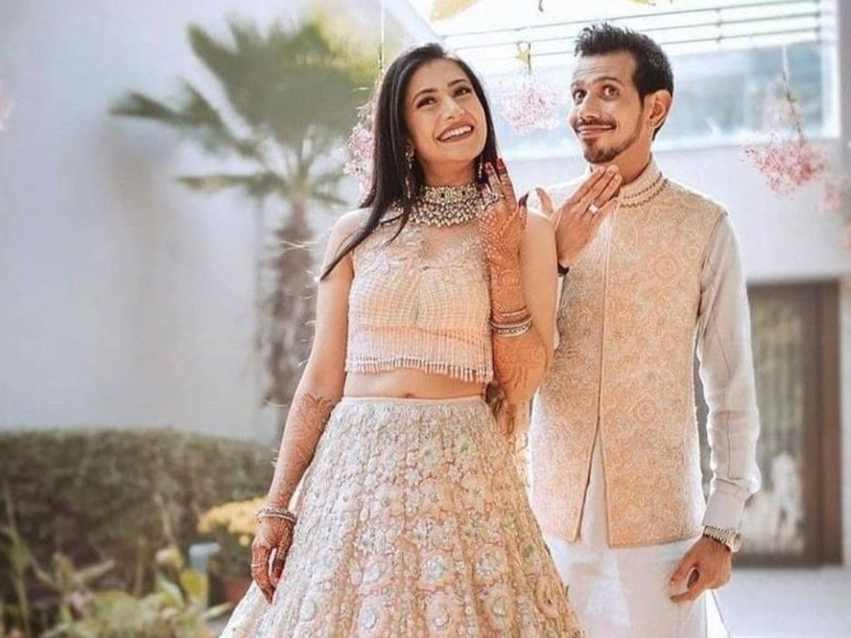 Yuzvendra और Dhanashree की जोड़ी थी शानदार, अब बनकर रह गयी कहानी। देखें कपल की कुछ खूबसूरत फोटोज ! - Photo Gallery