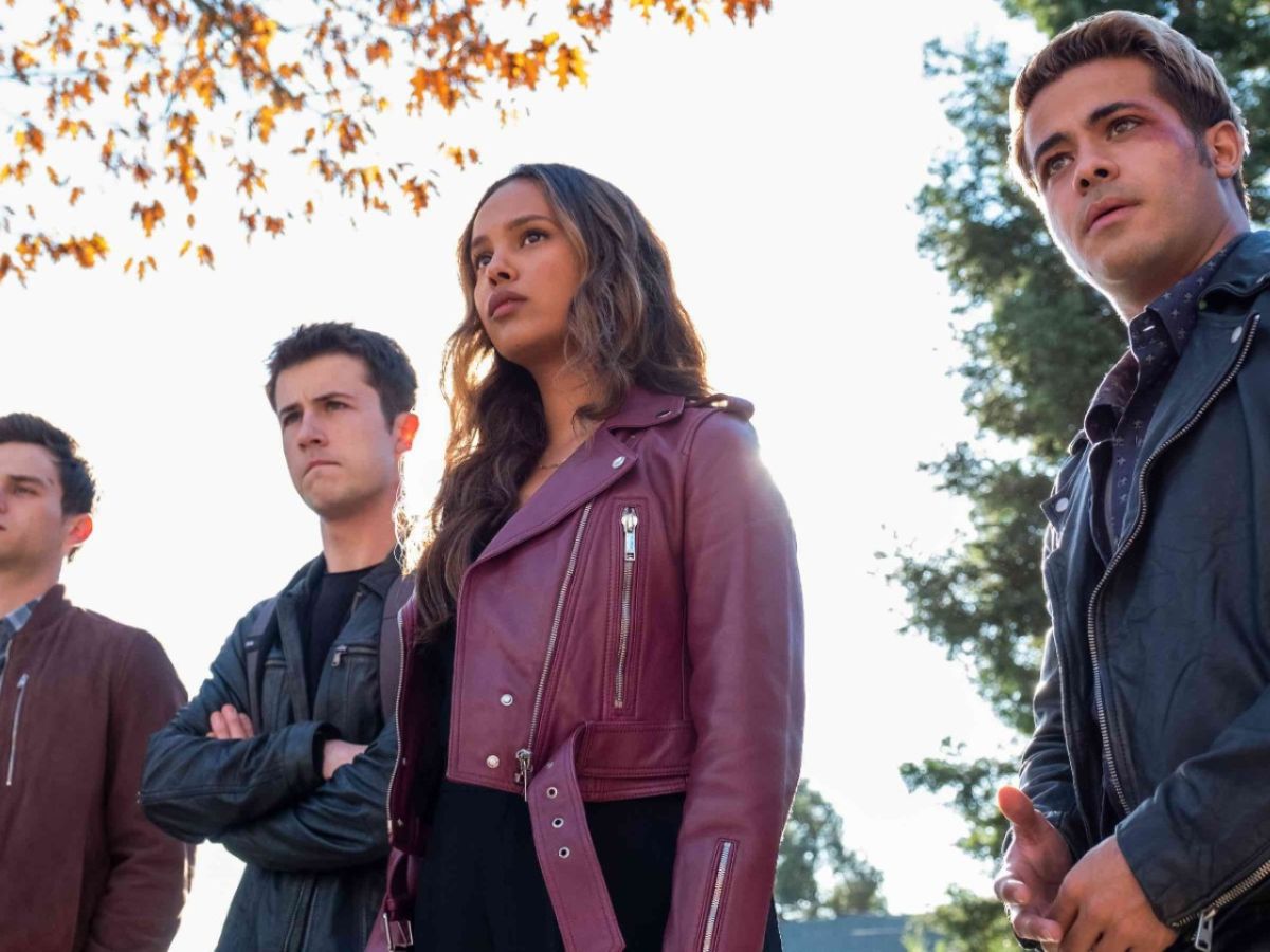 13 Reasons Why सस्पेंस-थ्रिलर से भरपूर ये सीरीज नहीं देखी है तो फटाफट करें ट्राई, आपके दिमाग को हिला देंगे इसके सीन - Photo Gallery