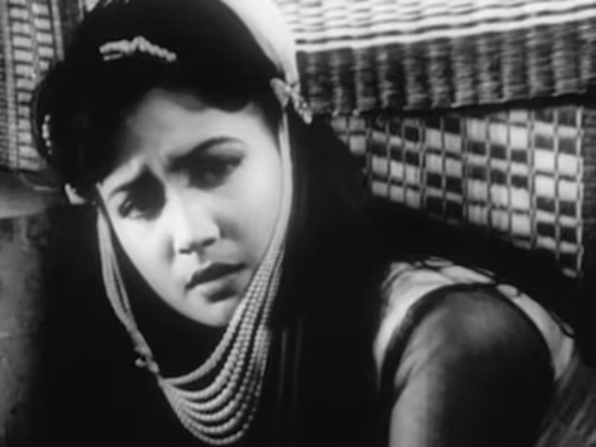 73 साल पुरानी लेकिन Evergreen फ़िल्म, आज भी यूट्यूब पर मचा रही है धमाल और रही है लोगों के दिलों पर राज - Photo Gallery