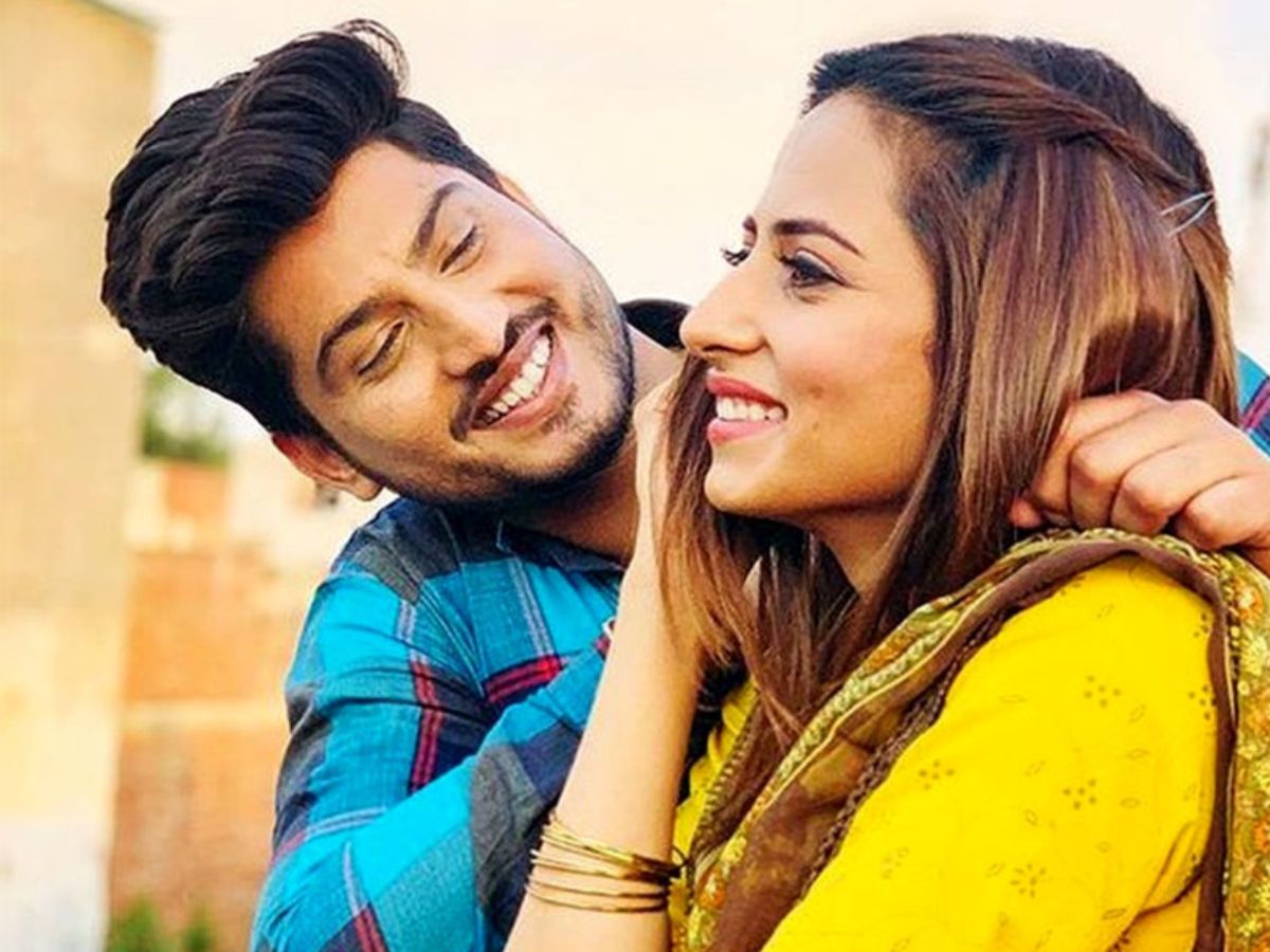 Sargun Mehta ने पर्दे पर दिखाया प्यार और जुनून का ऐसा जज्बाती रंग की देख सबके उड़े होश - Photo Gallery