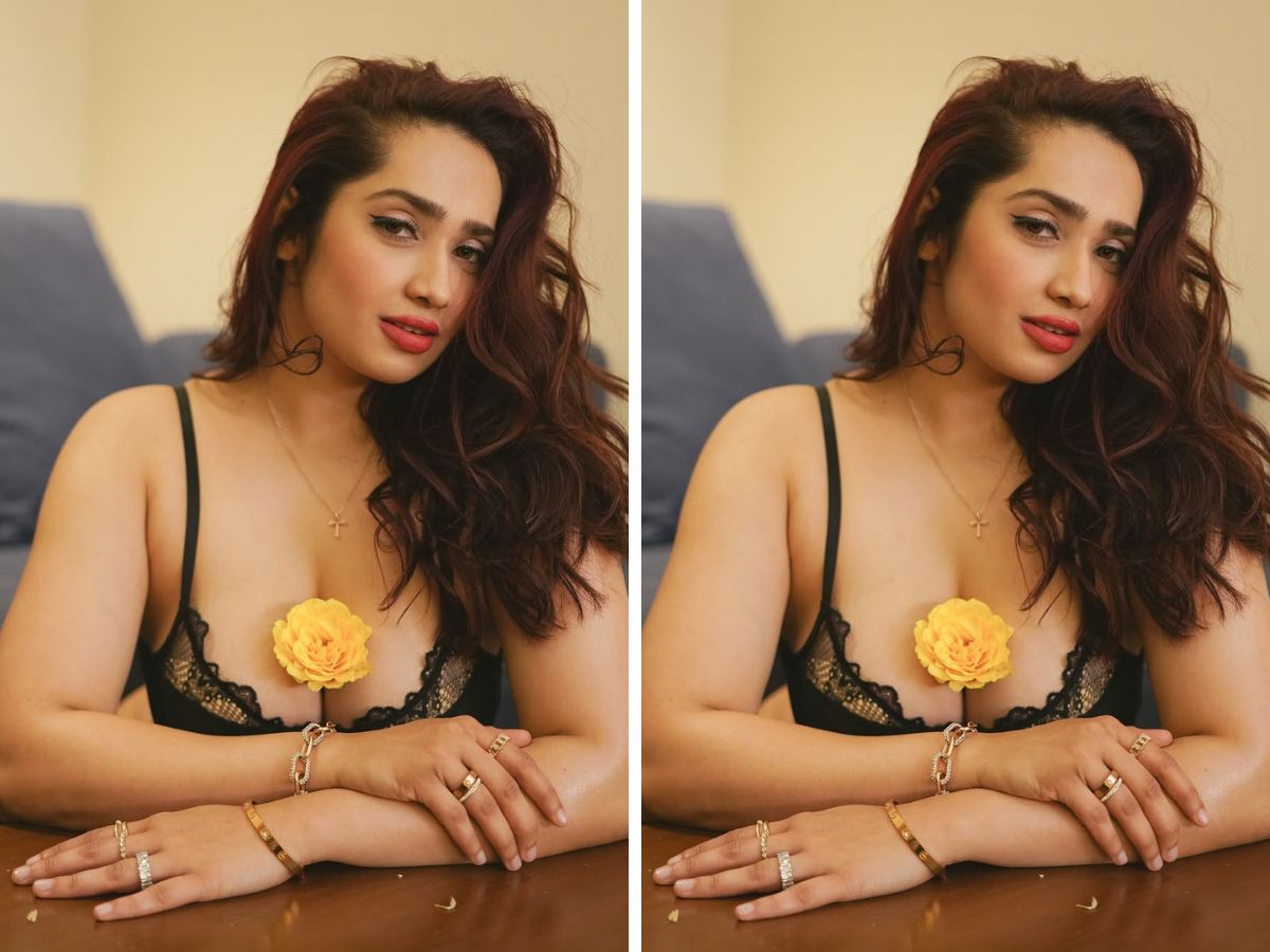 Bigg Boss की इस हसीना ने बेशर्मी की तोड़ी हदें, बिकिनी वाली फोटोज देख छूट जाएंगे आपके पसीने - Photo Gallery