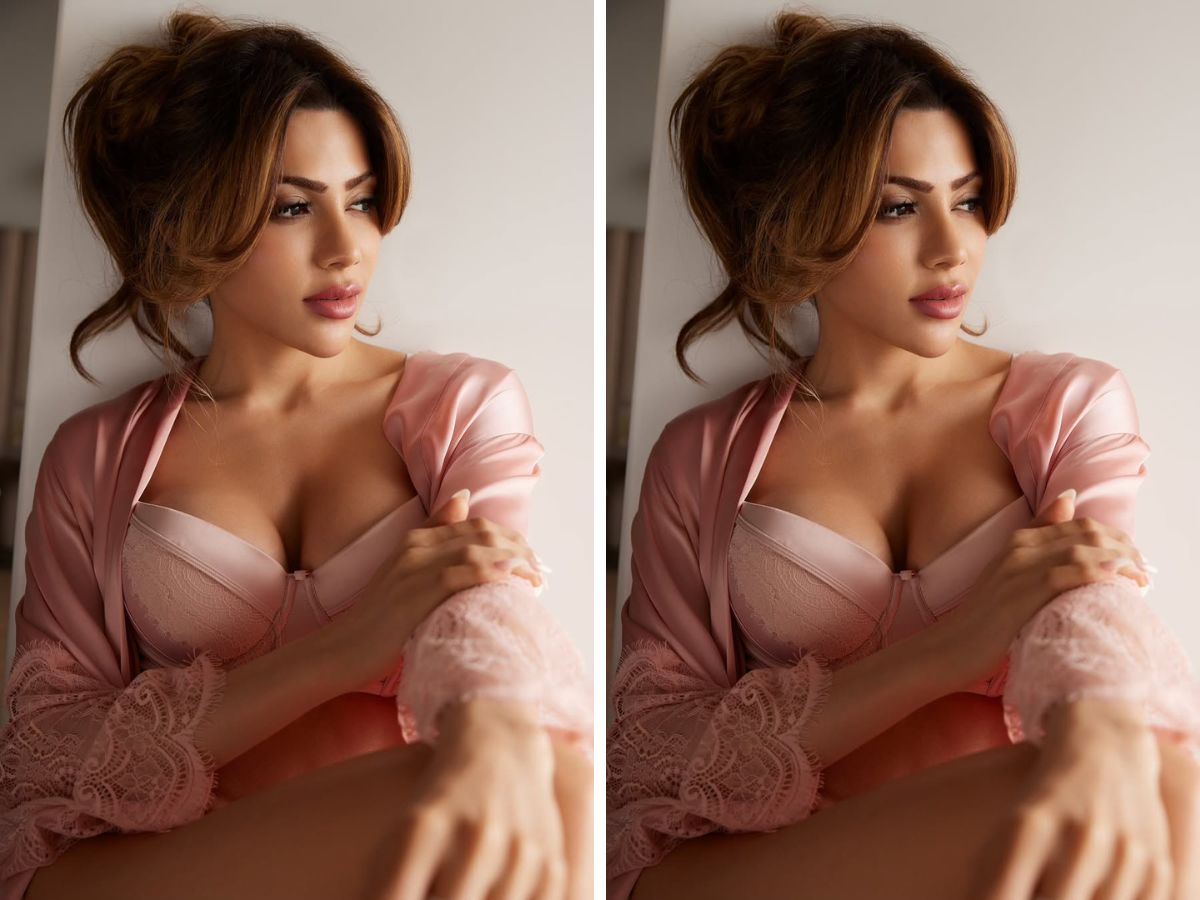 कपड़े उतार हसीना ने हुस्न दिखाने में नहीं छोड़ी कोई कसर, एक-एक तस्वीर से टपक रही हॉटनेस! - Photo Gallery