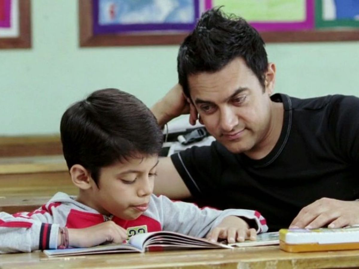 Teacher’s Day Special 2025: बॉलीवुड की ऐसी 6 फिल्में जो बदल सकती हैं किसी की भी जिंदगी, देखिये तस्वीरें - Photo Gallery