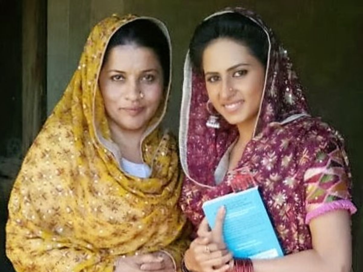 Sargun Mehta ने पर्दे पर दिखाया प्यार और जुनून का ऐसा जज्बाती रंग की देख सबके उड़े होश - Photo Gallery