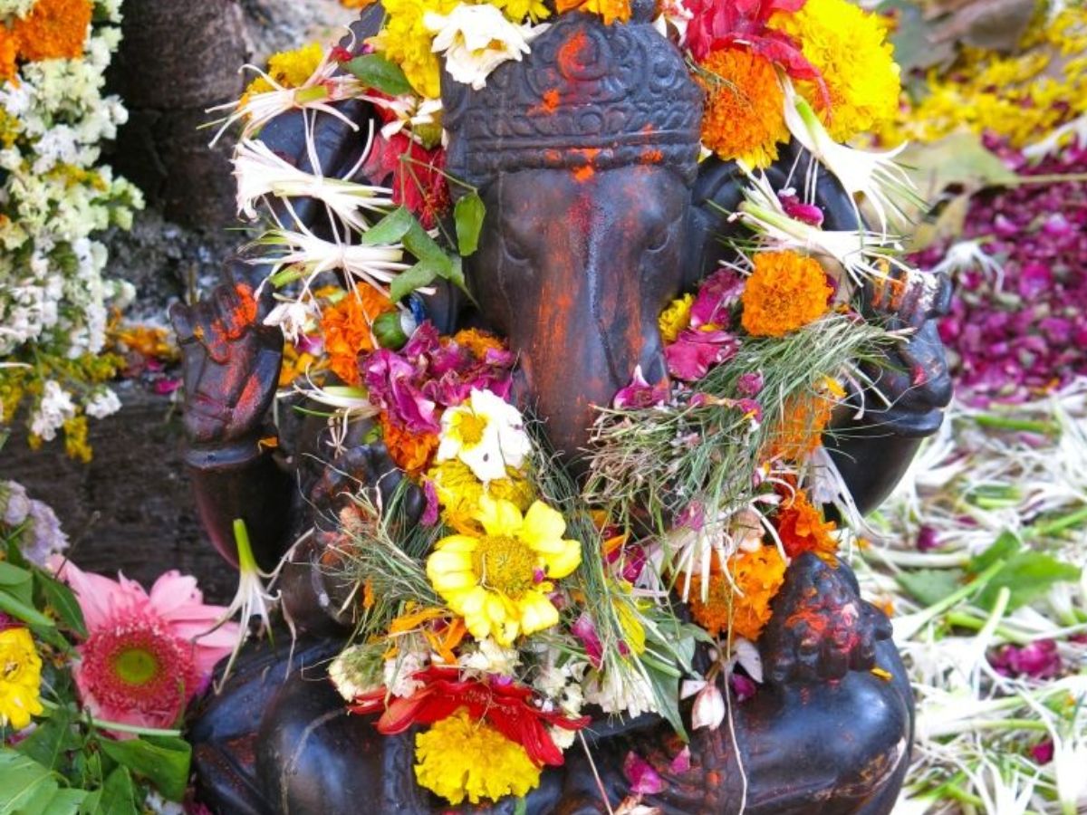 Ganpati Visarjan 2025: इन 6 बातों कि बंध ले गांठ अगर आप भी करने वाले है गणेश विसर्जन - Photo Gallery