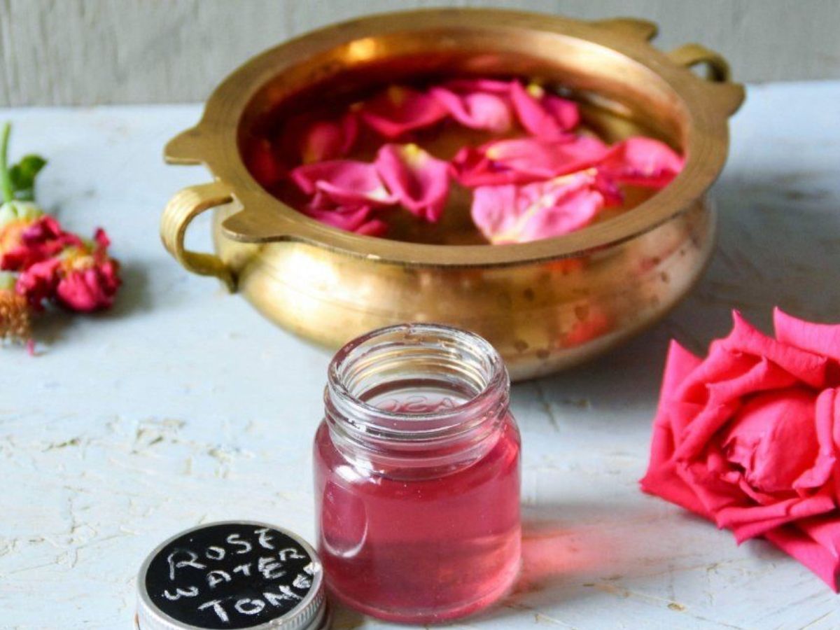 Get pore-free skin with rose water - Photo Gallery