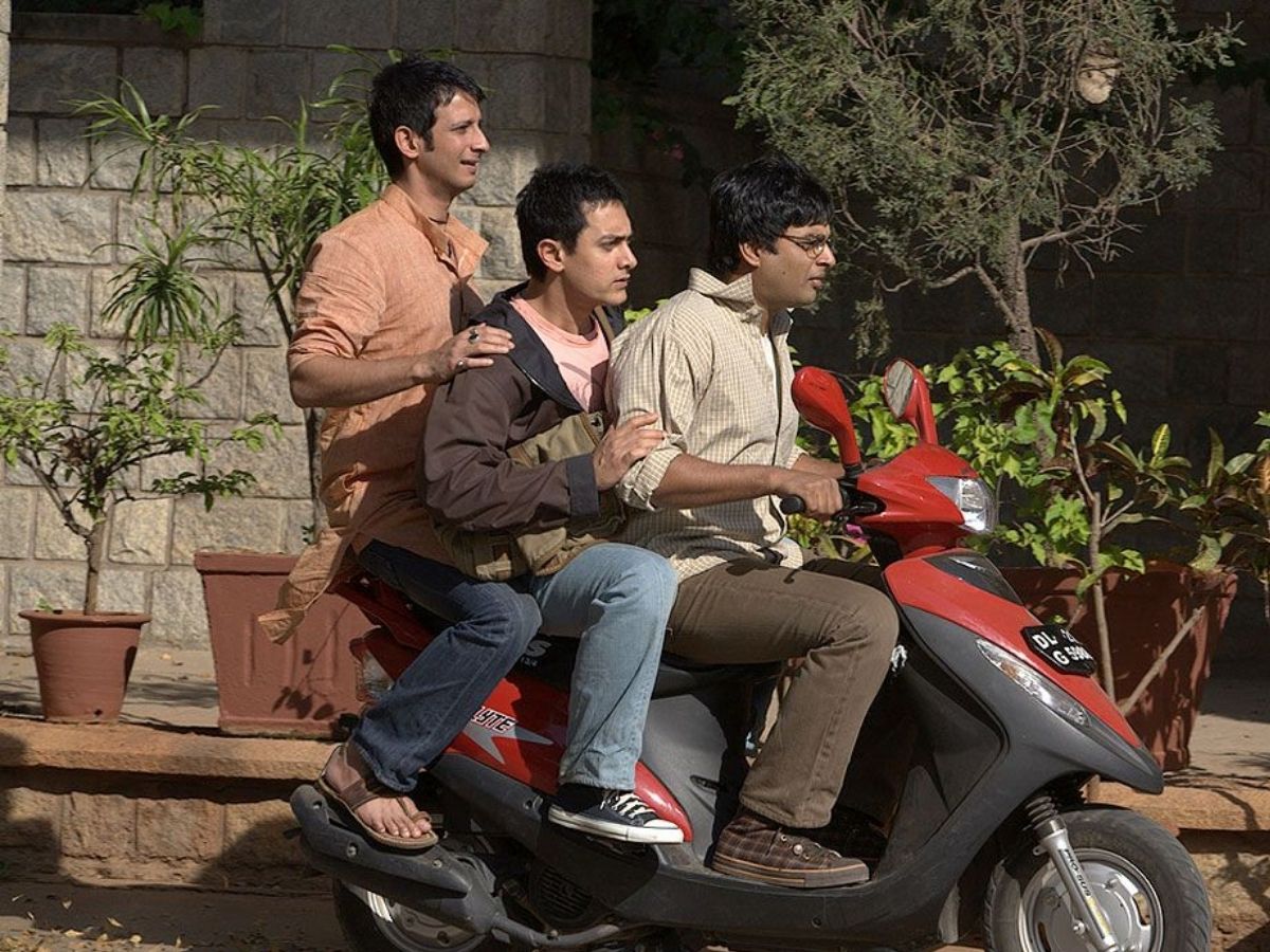 Teacher’s Day Special 2025: बॉलीवुड की ऐसी 6 फिल्में जो बदल सकती हैं किसी की भी जिंदगी, देखिये तस्वीरें - Photo Gallery