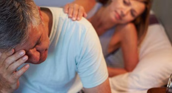 सुबह की ये आदतें कर रही हैं आपको बेडरूम में निराश,आज ही छोड़ें वरना सेक्स लाइफ हो जाएगी बर्बाद