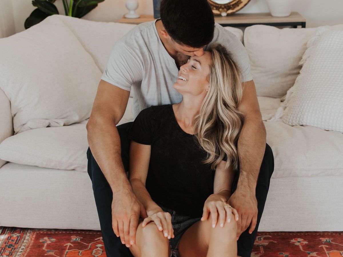 आपके पार्टनर के रोमांस में आ रही कमी ,जानें सेक्स इच्छा घटने के छिपे कारण जो रिश्तों में ला सकते हैं दरार - Photo Gallery