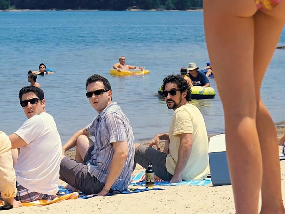 Top 8 Jio Hotstar मूवीज, जो आपकी फैंटेसी और ख्वाहिश को जगा कर रख देगी - Photo Gallery