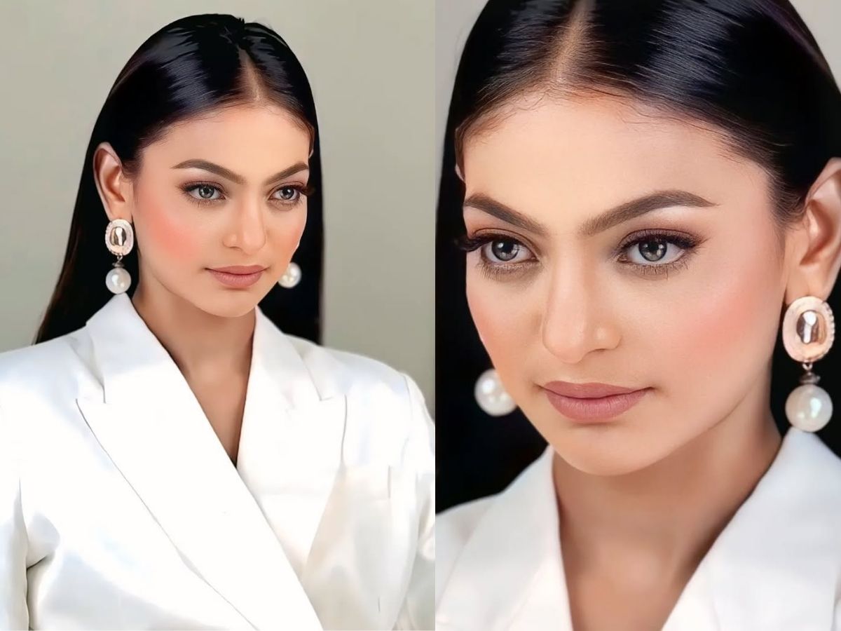 People Became Crazy About The Beauty Of Monalisa In Maha Kumbh - Photo Gallery