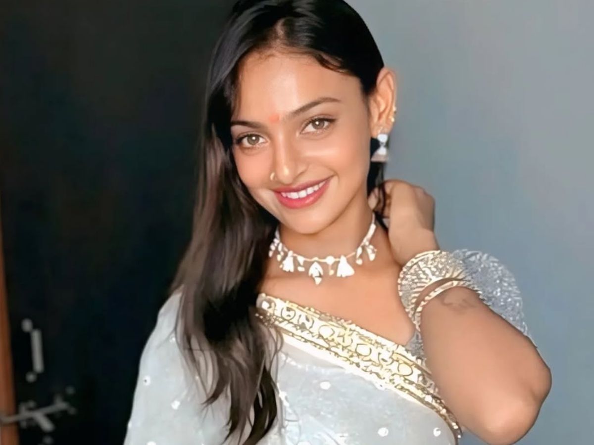 Monalisa Bhosle's Pictures Went Viral On The Internet - Photo Gallery