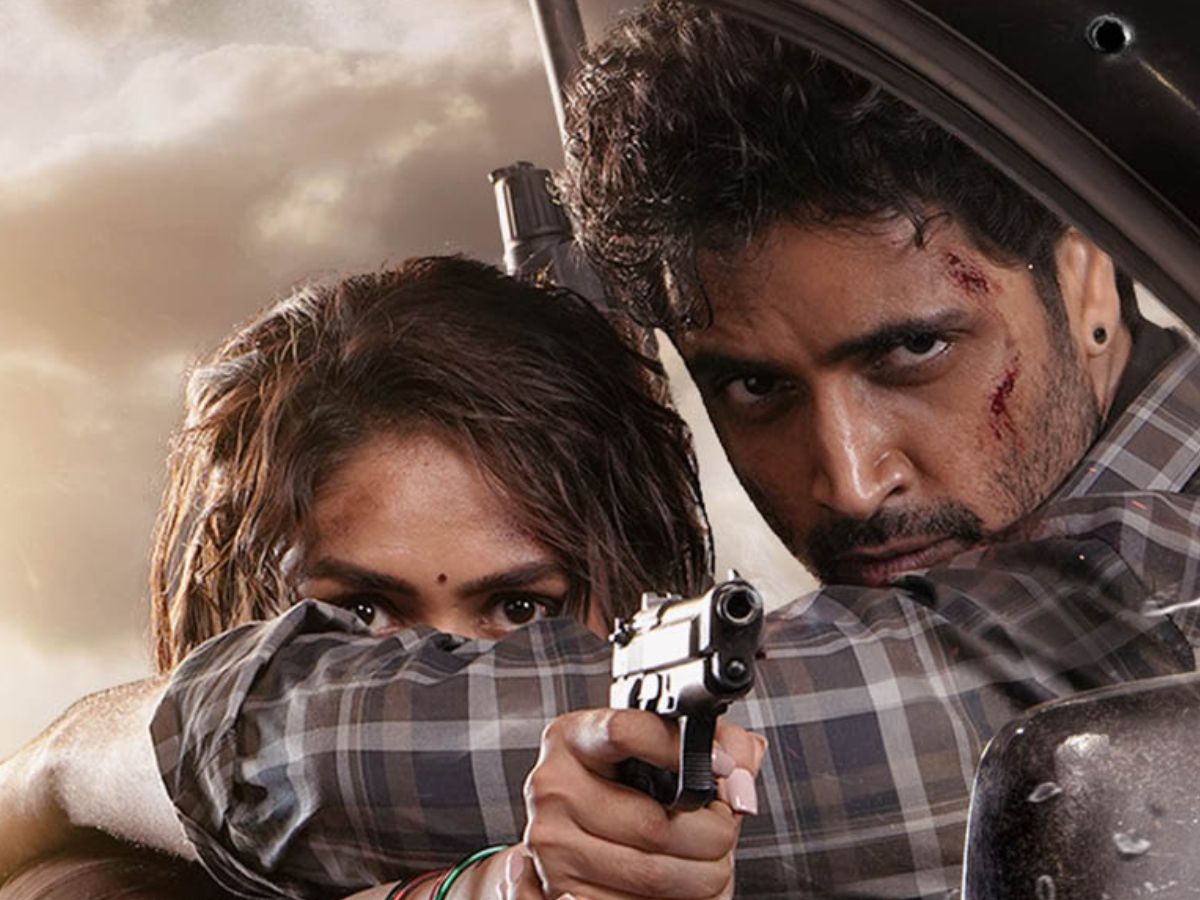 Mrunal Thakur की रोमांटिक से लेकर एक्शन फिल्मों का मजा अब आपके लिए - Photo Gallery