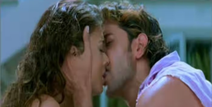 इन 6 फिल्मों के किसिंग सीन देख लोग बोले- तौबा-तौबा, एक ने तो कर दिया सबको आउट ऑफ कंट्रोल