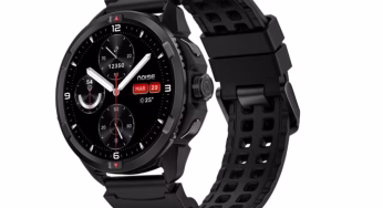 जमीन पर पटकने पर भी नहीं टूटेगी ये Waterproof Smartwatch! मिलेगी टॉर्च भी; जानिए कीमत और फीचर्स