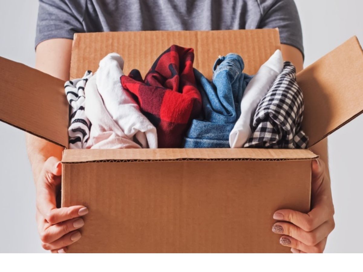 What should be donated on the second day of Navratri 2025 - Photo Gallery