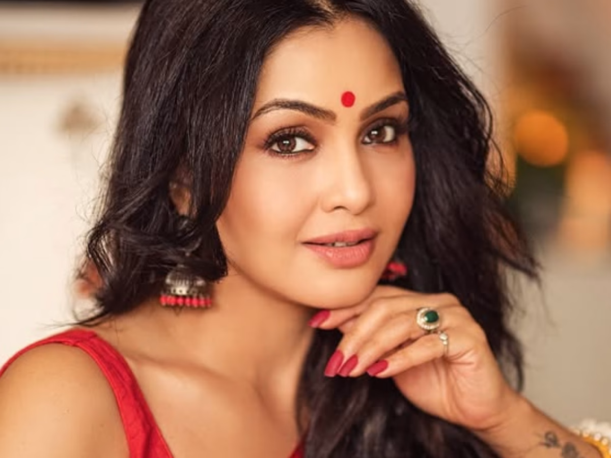 अंगूरी भाभी के देसी लुक ने मचाया कोहराम, ‘विभूती जी’ समेत सभी मर्दों की थमी धड़कनें - Photo Gallery