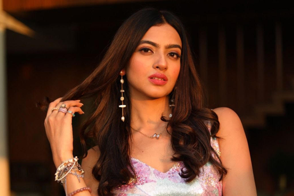 काम दूंगा, मेरे साथ सो लो…जब एक्ट्रेस को डायरेक्टर ने रात में कही ये बात, आगे हुआ कुछ ऐसा