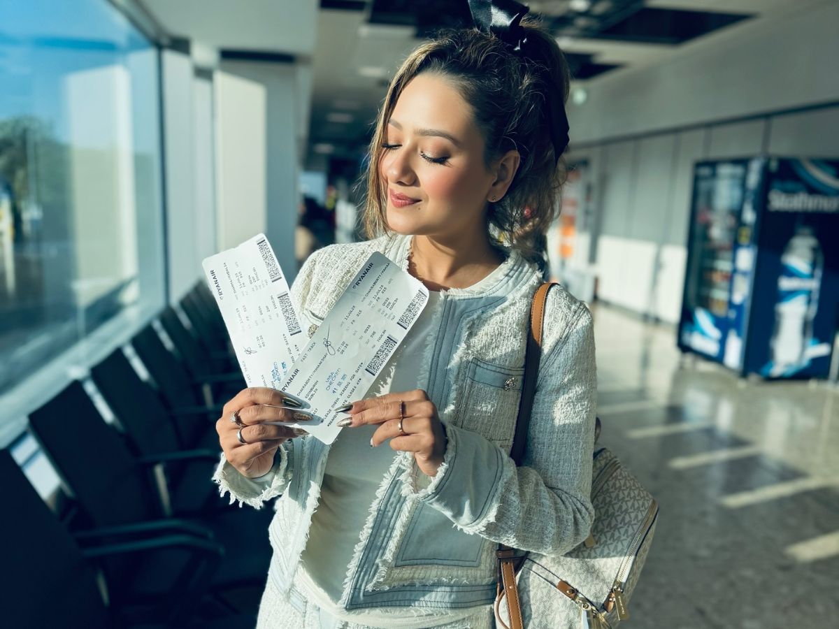 कौन है टीवी एक्ट्रेस Madalsa Sharma, मिथुन चक्रवर्ती से क्या है उनका रिश्ता? - Photo Gallery