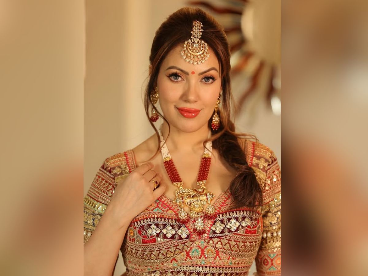 अष्टमी-नवमी में पहनना है कुछ हटकर? तो देखें Munmun Dutta के बेस्ट फेस्टिव आउटफिट कलेक्शन - Photo Gallery