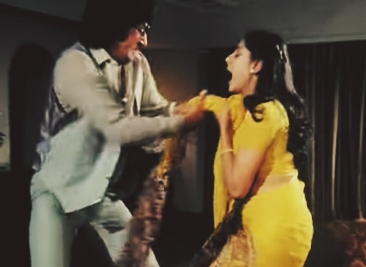 shakti-kapoor-use-to-receive-undergarments-from-female-fans-know-why 150 से ज्यादा रेप सीन कर चुके विलेन की दीवानी थीं लड़कियां, इस वजह से घर पर भेजती थीं अंडरगारमेंट्स