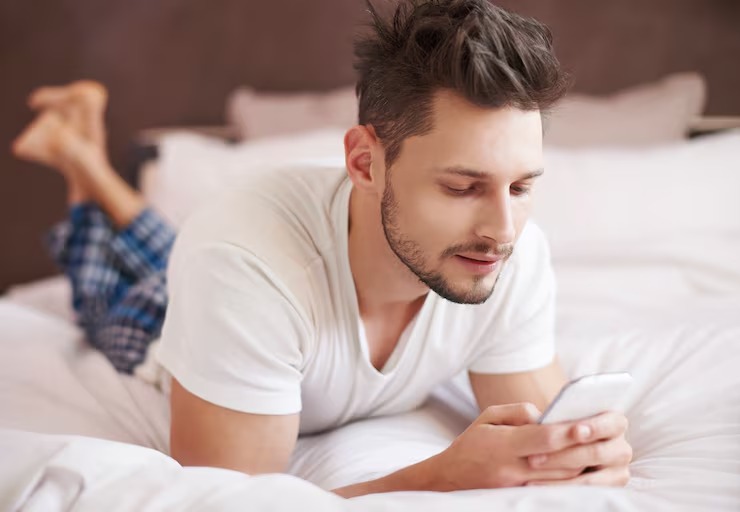 4-bad-morning-habits-can-reduce-your-sexual-stamina-and-sex-drive सुबह उठते ही आप भी तो नहीं करते ये 4 गलतियां, समय से पहले ही छिन जाएगी मर्दानगी!