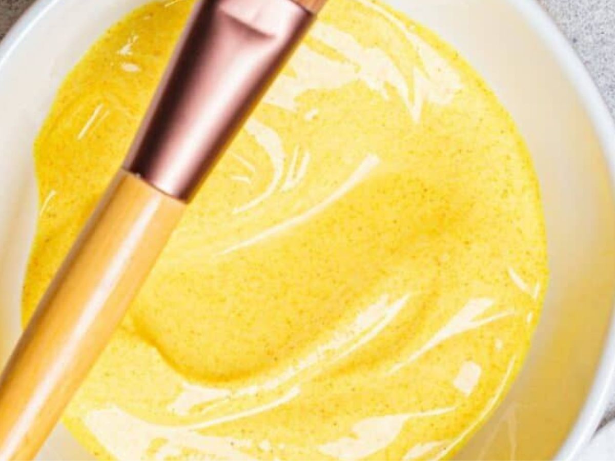 Durga Puja 2025: क्या आप चाहती हैं पूजा की रात इंस्टेंट ग्लो? लगाइए ये आसान फेस मास्क - Photo Gallery