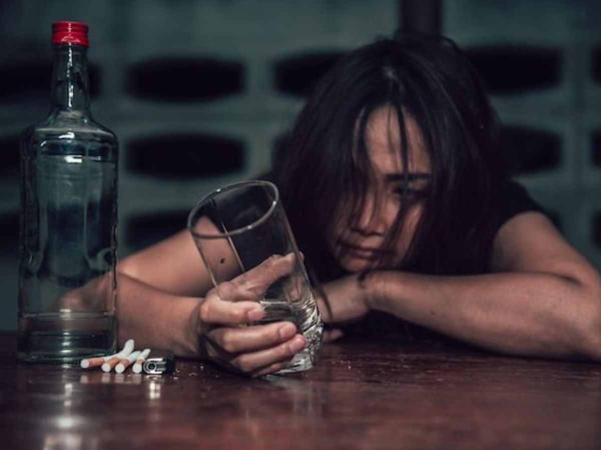 बचपन में बच्चों को सहमा देती हैं पैरेंट्स की ये 5 आदतें, पूरे जीवन भर रहता है असर - Photo Gallery