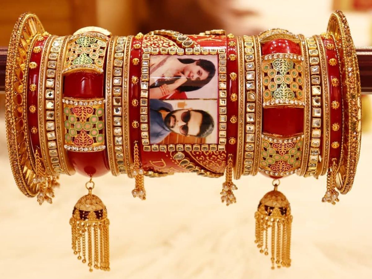 Karva Chauth 2025: इस करवाचौथ पर हाथों की शोभा बढ़ाए इन सुंदर चूड़ा डिजाइंस के साथ जो लगायेंगे आपके श्रृंगार में चार चाँद - Photo Gallery