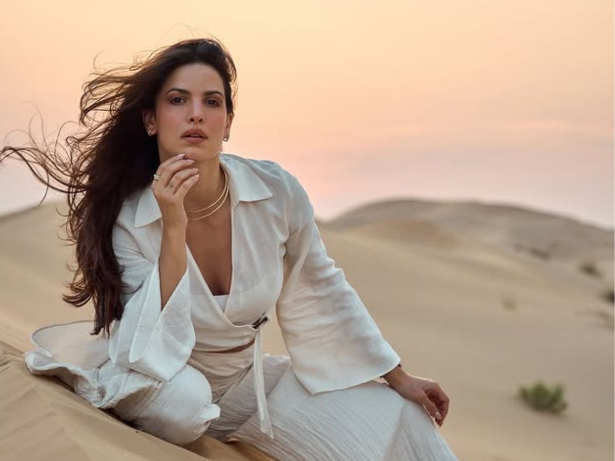 Natasha's natural makeup look - Photo Gallery