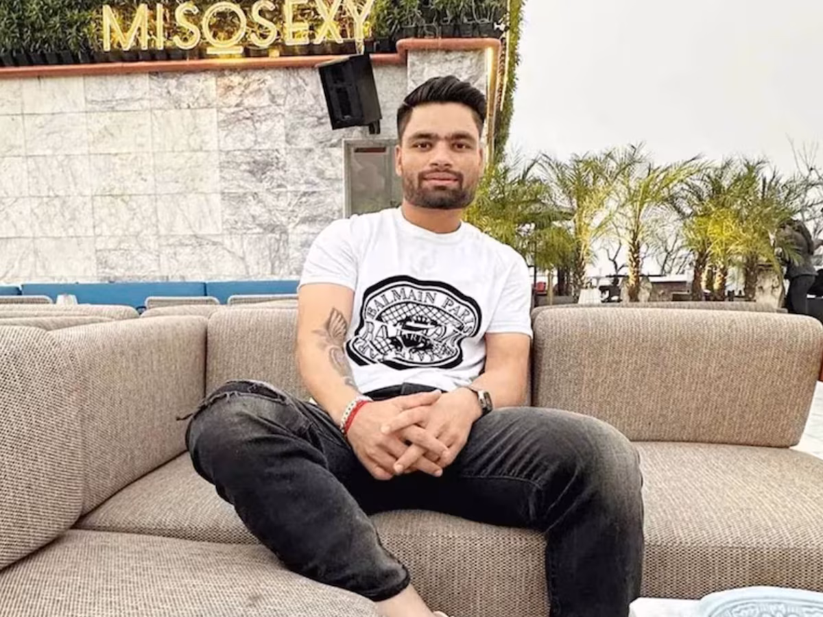 Rinku Singh पर मंडराया अंडरवर्ल्ड का साया! जानिए कितने अमीर हैं और कहां-कहां से होती है उनकी कमाई? - Photo Gallery