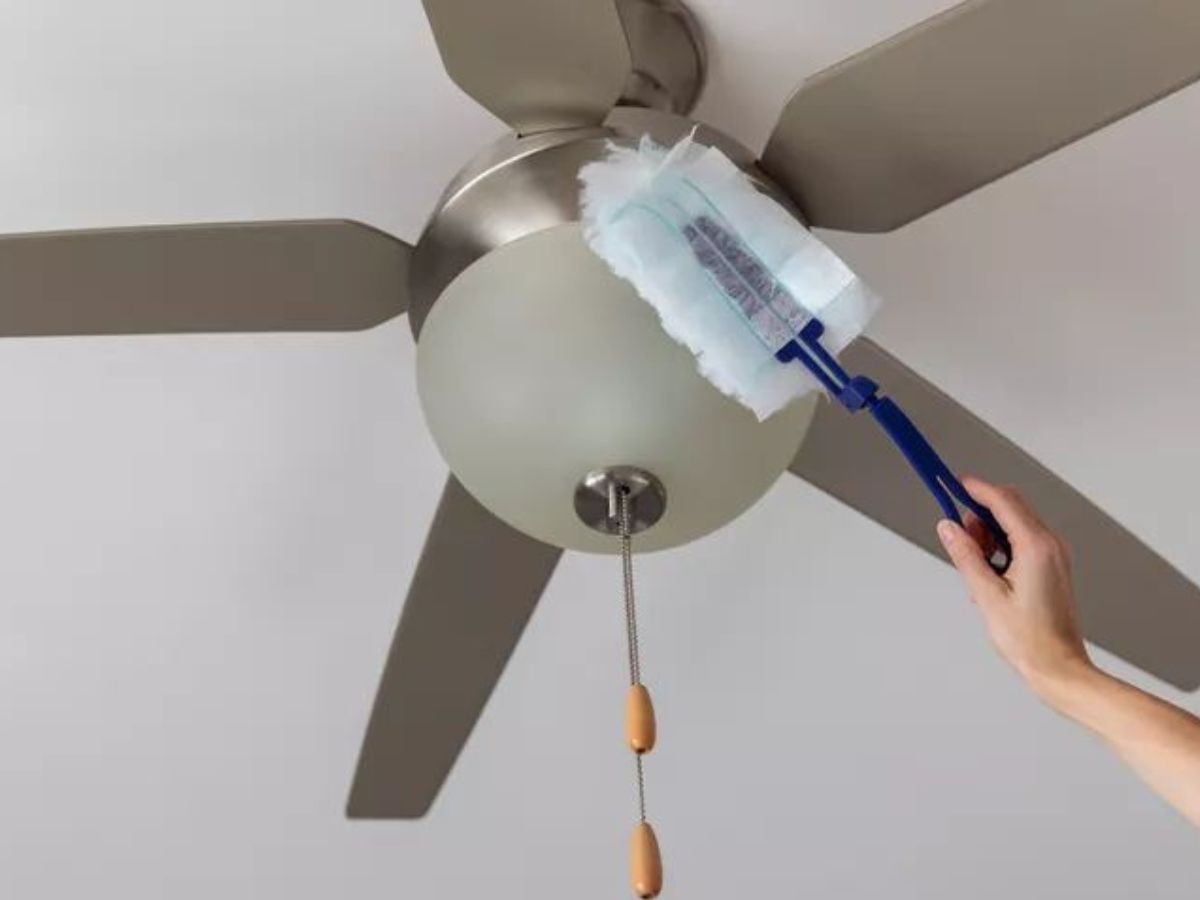 Spray and microfiber cloth - Photo Gallery