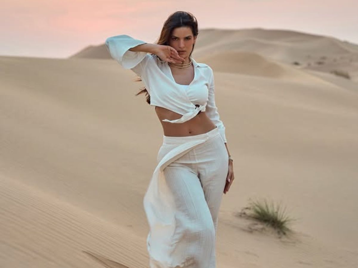 Natasa Stankovic का फैशन और खूबसूरती का तड़का, तस्वीरों ने उड़ाए फैंस के होश - Photo Gallery