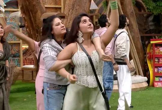 bigg-boss-19-tanya-mittal-body-shamed-ashnoor-calls-her-moti-hathi-kunickaa-mishandles-her Bigg Boss 19: तान्या मित्तल ने अश्नूर को कहा-हाथी और मोटी, कुनिका ने टास्क के दौरान की बदसलूकी