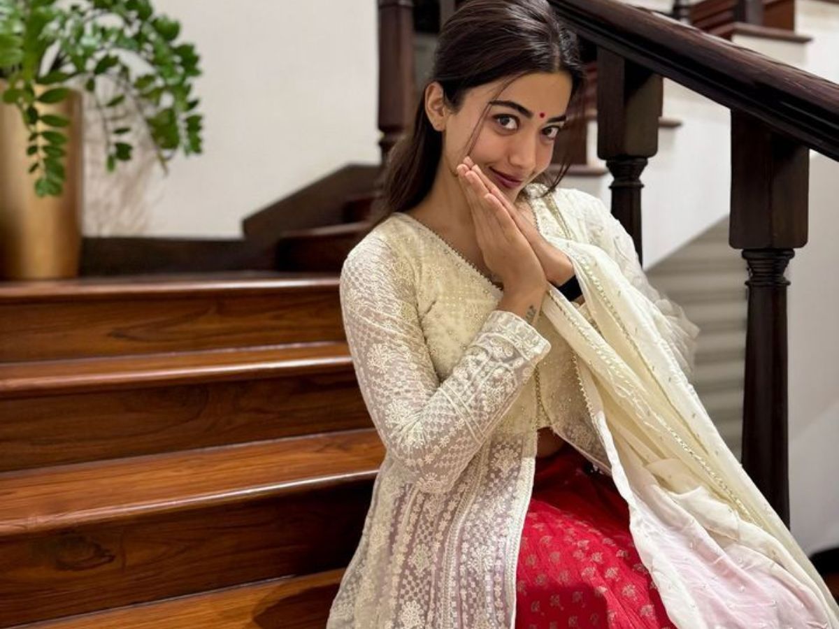 लंबे समय की अफवाहें हुई सच: Rashmika Madanna और Vijay Devarakonda की हुई सगाई! शादी होगी फ़रवरी 2026 में? फैन्स को है बेसब्री से इंतज़ार - Photo Gallery