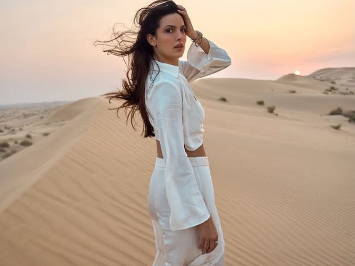 Natasa Stankovic का फैशन और खूबसूरती का तड़का, तस्वीरों ने उड़ाए फैंस के होश - Photo Gallery