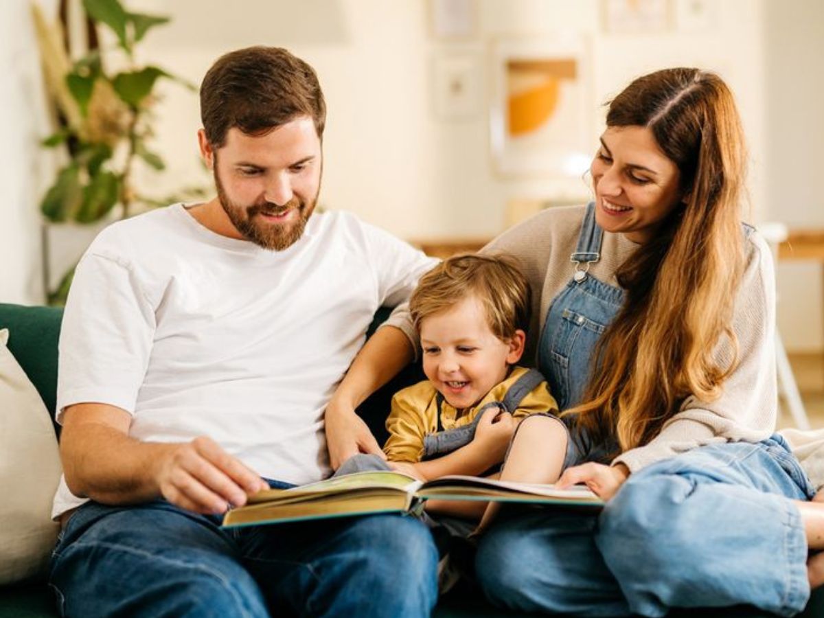 Always explain with love - Photo Gallery